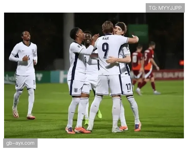 乔尔·沃德:迎接英超新赛季挑战,球队聚焦稳健表现与持续进步 乔尔·沃德:迎接英超新赛季挑战,球队聚焦稳健表现与持续进步