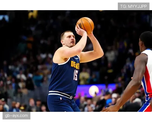 张伯伦内线霸主地位显著，数据对比凯尔特人核心场均篮板优势明显